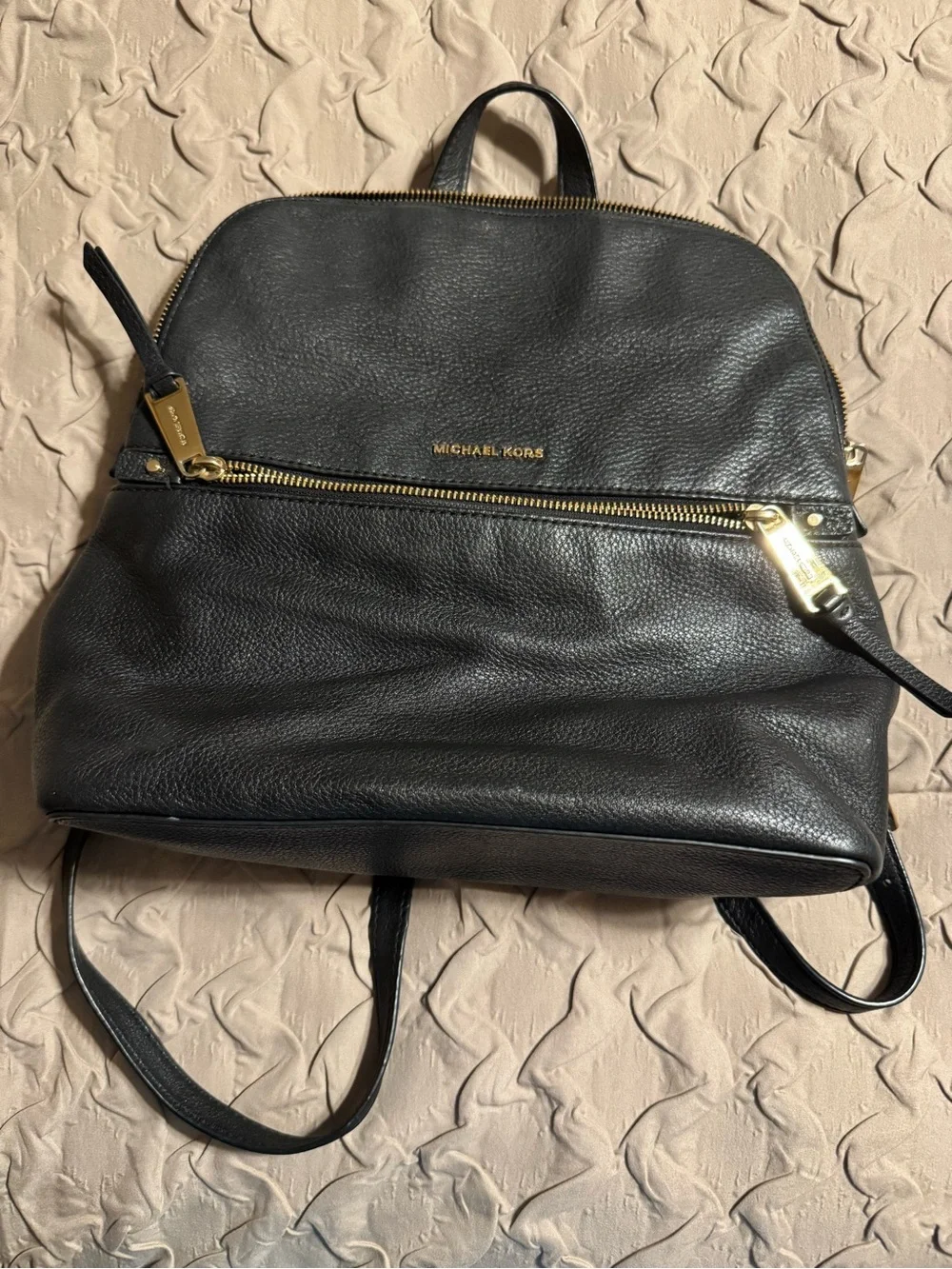 Michael Kors Black Leather Men’s Zip Pouch with Gold Hardware